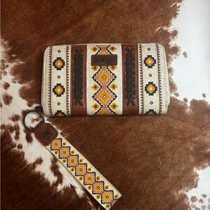 Wrangler Western Pattern Wallet with Keychain